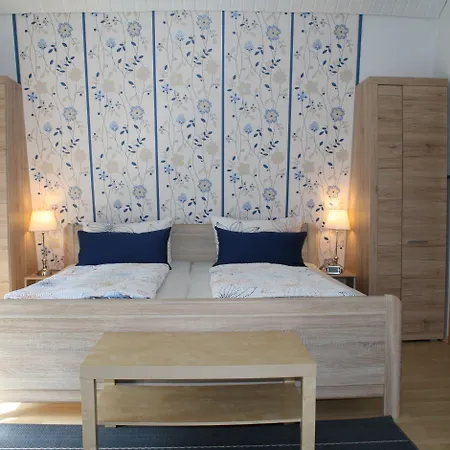 Kachel * Naurath (Eifel)