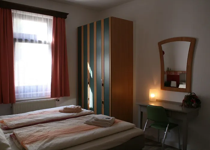 Kachel * Naurath (Eifel)